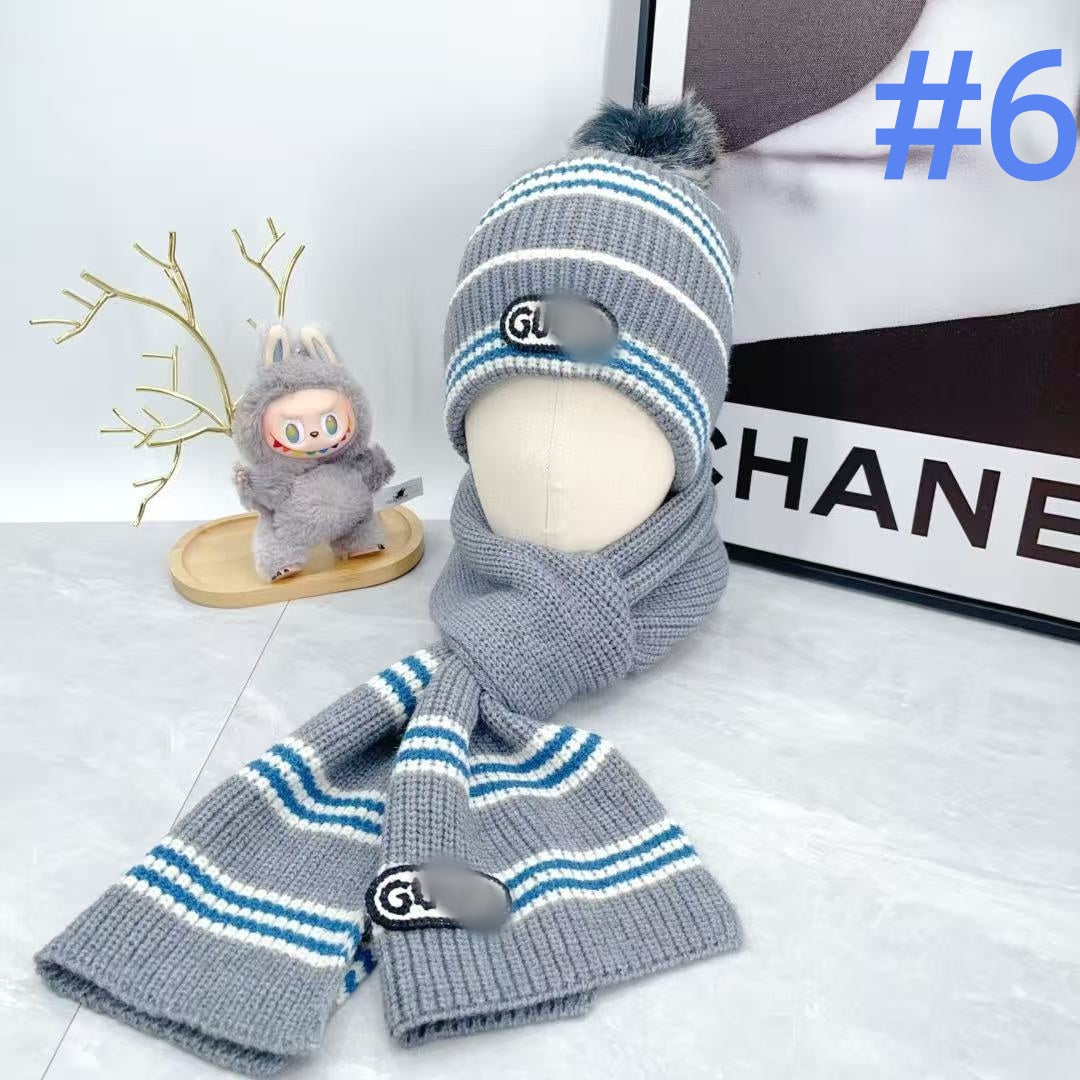 G hat, scarf, and gloves three-piece set