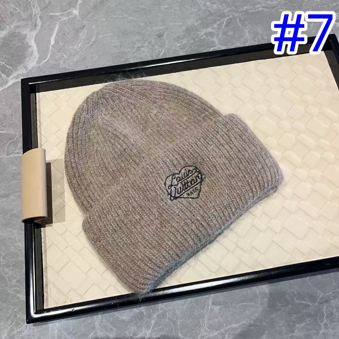 L  autumn and winter new knitted hat