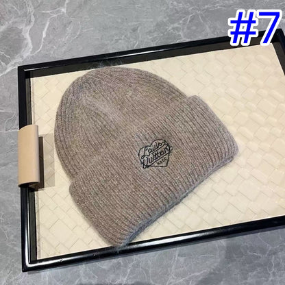 L  autumn and winter new knitted hat