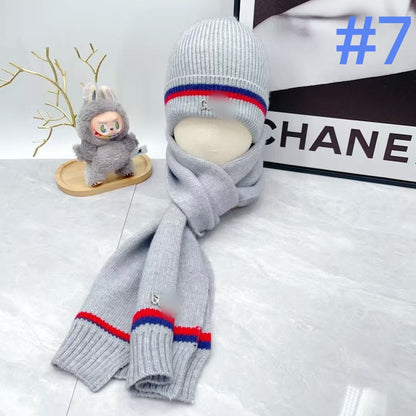 G hat, scarf, and gloves three-piece set