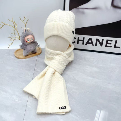 GG  hat, gloves, scarf three-piece set U