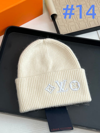 L  autumn and winter new knitted hat