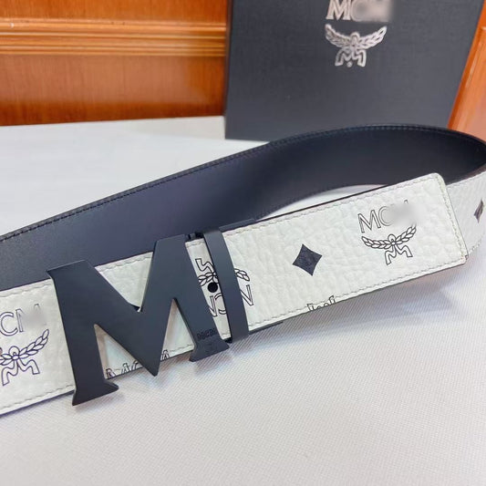 M  leather belt  delivery 3 to 7 working days Attached gift box